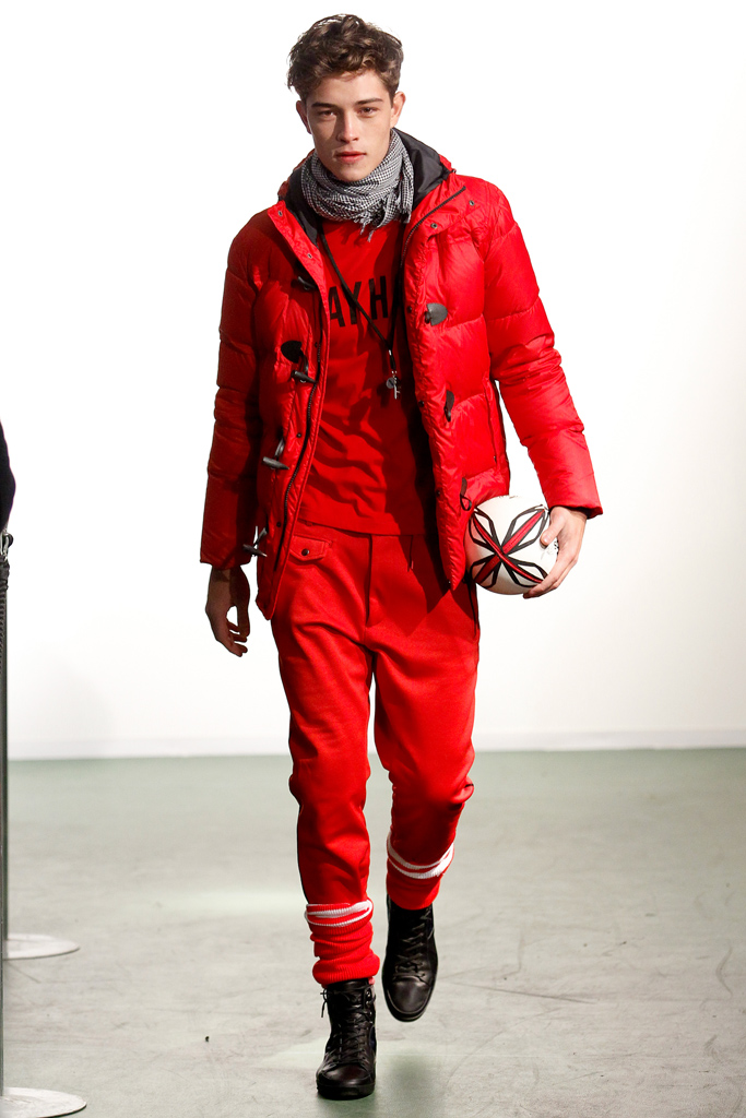 Moschino 2011 秋冬男裝高清圖片